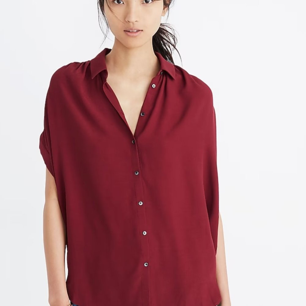 Madewell Central Drapey Short Sleeve Shirt / Top in Burgundy Red - Size M